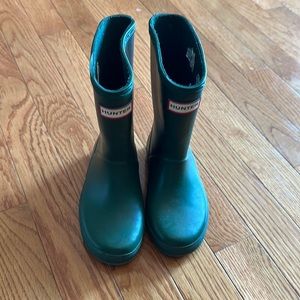 Hunter boots size US 10 UK 9 dark green